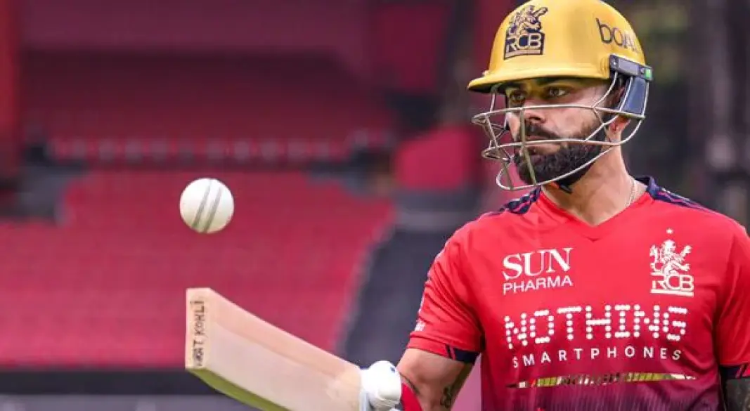 Royal Challengers Bengaluru's Virat Kohli during a practice session ahead of IPL 2026 match(RCB)